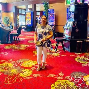 Meet your Posher, Adelfa